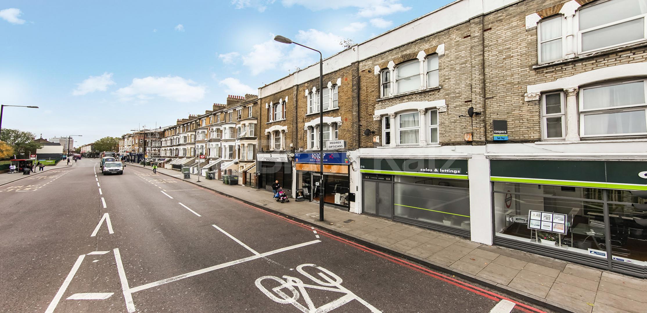 			NEW INSTRUCTION, Studio Apartment, 1 bath, 1 reception Studio			 Stockwell Road, Stockwell/Clapham North